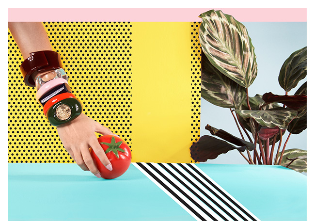 braceletes e anel de resina cine 732, marca de luciana conde e guta virtuoso