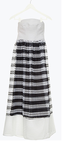 Vestido branco e preto usado pela Tamara Rudge no Framed by Gallerist