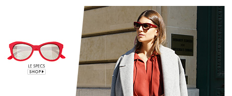 óculos le specs da sister mari cassou em street style da semana de moda de paris pfw